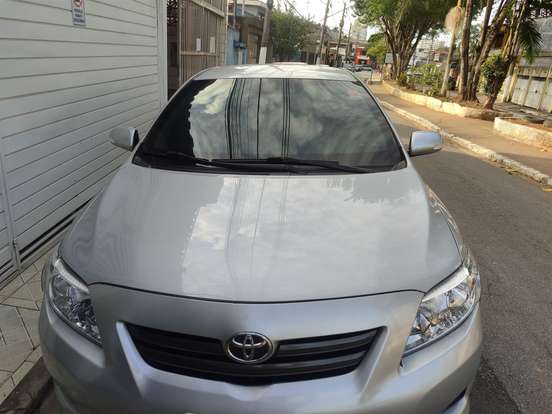 TOYOTA-COROLLA-2010