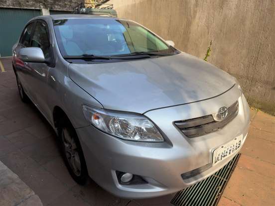 TOYOTA-COROLLA-2010