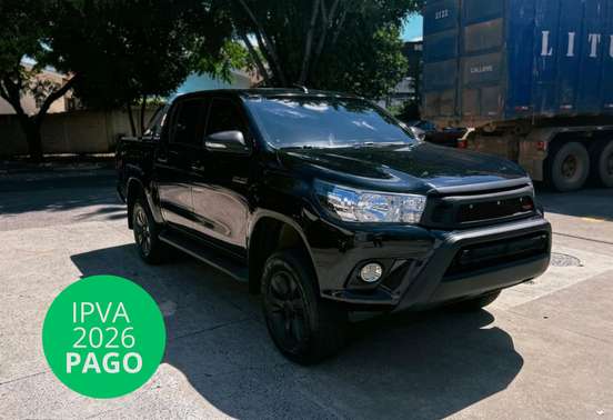 TOYOTA-HILUX-2016