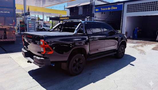 TOYOTA-HILUX-2016