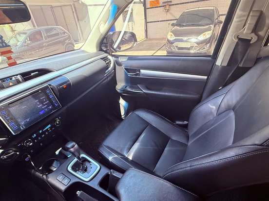 TOYOTA-HILUX-2.8 SRV 4X4 CD 16V DIESEL 4P AUTOMÁTICO TOYOTA-HILUX-2016