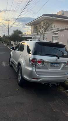 TOYOTA-HILUX SW4-3.0 SRV 4X4 16V TURBO INTERCOOLER DIESEL 4P AUTOMÁTICO TOYOTA-HILUX SW4-2014