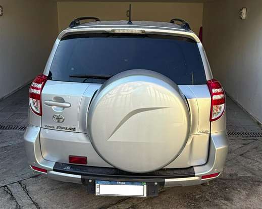 TOYOTA-RAV4-2011