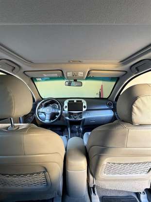 TOYOTA-RAV4-2011