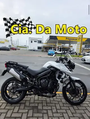 TRIUMPH TIGER 800 XR TRIUMPH TIGER 800 XR