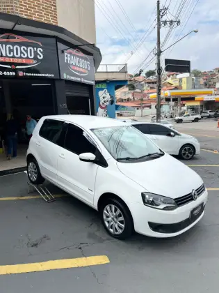 VOLKSWAGEN FOX 1.6 MI 8V FLEX 4P MANUAL VOLKSWAGEN FOX 1.6 MI 8V FLEX 4P MANUAL