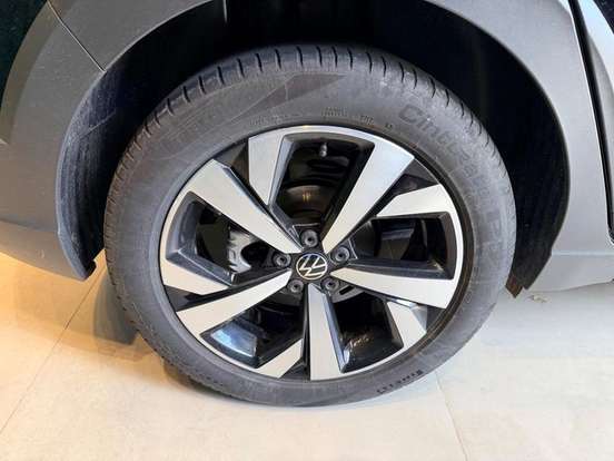 VOLKSWAGEN-NIVUS-1.0 200 TSI TOTAL FLEX HIGHLINE AUTOMÁTICO VOLKSWAGEN-NIVUS-2020
