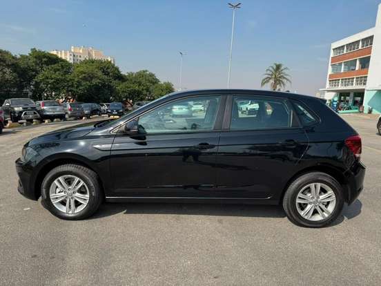 VOLKSWAGEN-POLO-2020