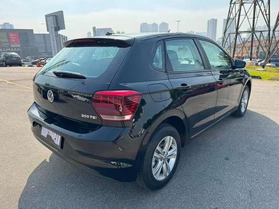 VOLKSWAGEN-POLO-2020