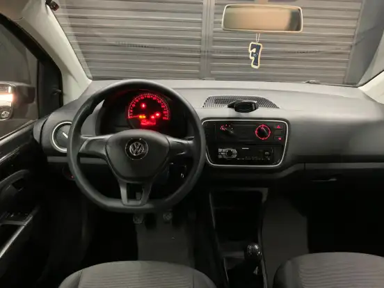 VOLKSWAGEN-UP-2017
