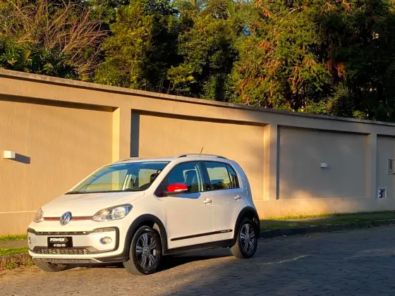 VOLKSWAGEN UP 1.0 TSI MOVE UP 12V FLEX 4P MANUAL VOLKSWAGEN UP 1.0 TSI MOVE UP 12V FLEX 4P MANUAL