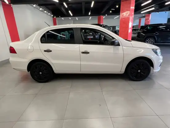 VOLKSWAGEN-VOYAGE-2021