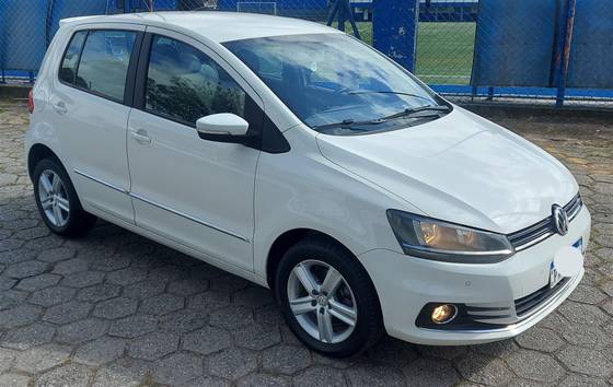 VOLKSWAGEN FOX 1.6 MSI HIGHLINE 16V FLEX 4P AUTOMATIZADO