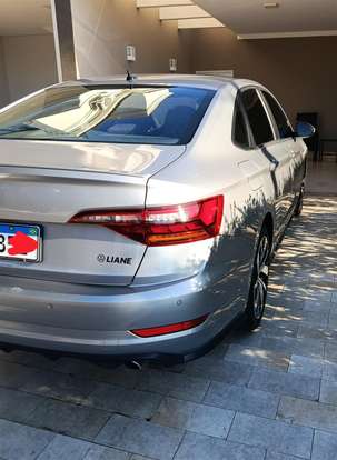 VOLKSWAGEN-JETTA-2019