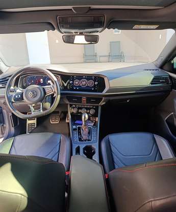 VOLKSWAGEN-JETTA-2019