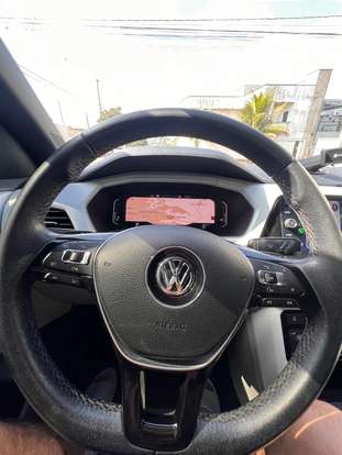 VOLKSWAGEN-T-CROSS-2019