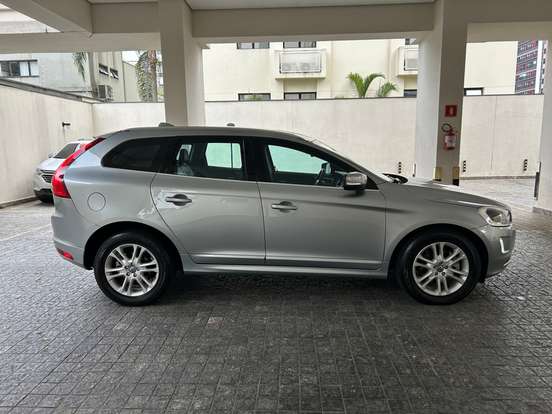 VOLVO-XC60-2.0 T5 DYNAMIC FWD TURBO GASOLINA 4P AUTOMÁTICO VOLVO-XC60-2013