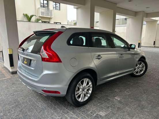 VOLVO-XC60-2.0 T5 DYNAMIC FWD TURBO GASOLINA 4P AUTOMÁTICO VOLVO-XC60-2013