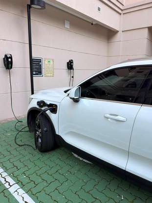 VOLVO-XC40-2021