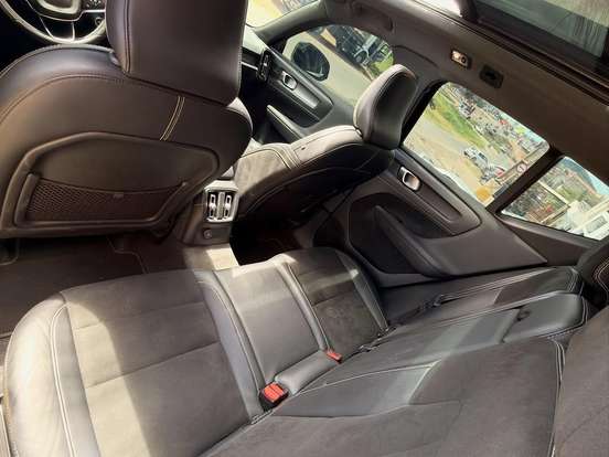 VOLVO-XC40-1.5 T5 RECHARGE R-DESIGN GEARTRONIC VOLVO-XC40-2021