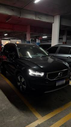 VOLVO XC40 2.0 T5 GASOLINA MOMENTUM AWD GEARTRONIC