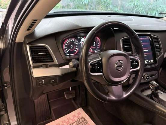 VOLVO-XC90-2.0 D5 DIESEL MOMENTUM AWD GEARTRONIC VOLVO-XC90-2017