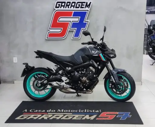 YAMAHA MT-09 YAMAHA MT-09
