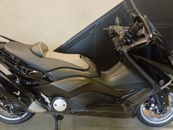 YAMAHA-TMAX YAMAHA-TMAX-2014
