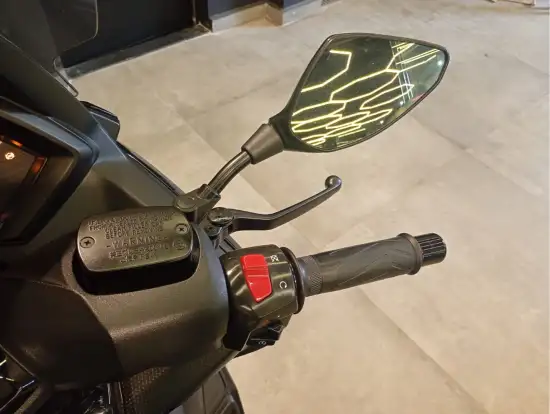 YAMAHA-TMAX-2014