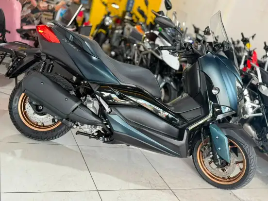 YAMAHA-XMAX ABS-2023