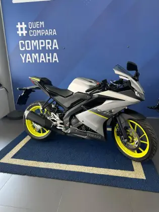 YAMAHA YZF R15 YAMAHA YZF R15