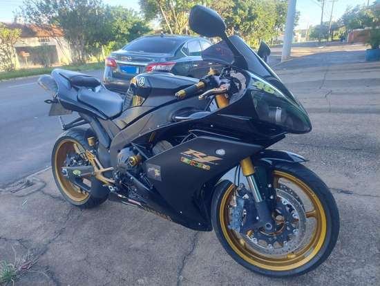 YAMAHA-YZF R1-2008