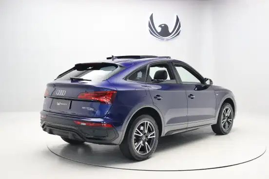 AUDI-Q5-2023
