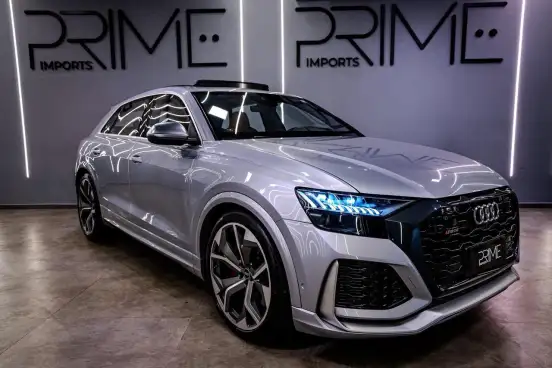 AUDI-RS Q8-2020