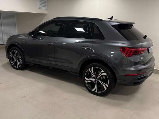 AUDI-Q3-2.0 40 TFSI GASOLINA PERFORMANCE BLACK QUATTRO TIPTRONIC AUDI-Q3-2024