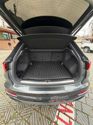 AUDI-Q3-2022