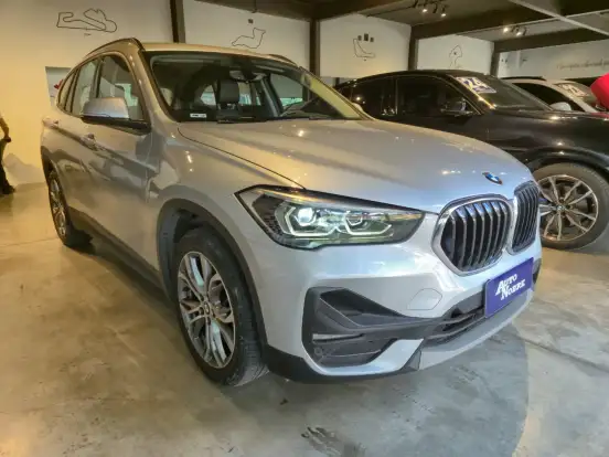BMW-X1-2021