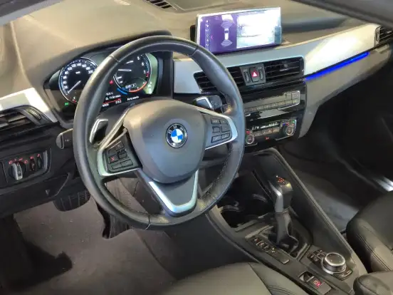 BMW-X1-2021