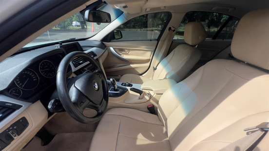 BMW-320i-2013
