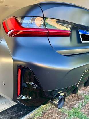 BMW-320i-2024