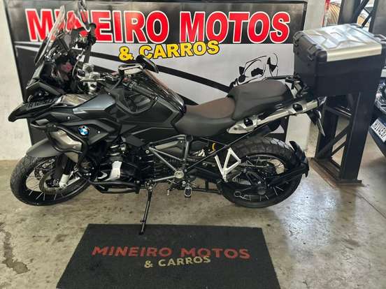 BMW-R 1250 GS TRIPLE BLACK BMW-R 1250 GS TRIPLE BLACK-2022