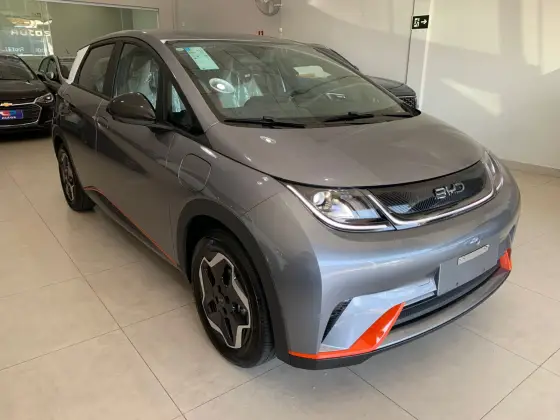 BYD DOLPHIN 44,9 KW ELÉTRICO GS BYD DOLPHIN 44,9 KW ELÉTRICO GS