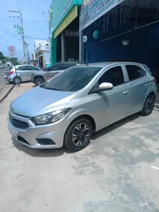 CHEVROLET ONIX 1.0 MPFI JOY 8V FLEX 4P MANUAL CHEVROLET ONIX 1.0 MPFI JOY 8V FLEX 4P MANUAL