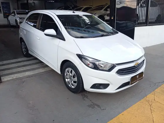 CHEVROLET ONIX 1.0 MPFI LT 8V FLEX 4P MANUAL