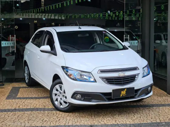 CHEVROLET ONIX 1.4 MPFI LT 8V FLEX 4P MANUAL CHEVROLET ONIX 1.4 MPFI LT 8V FLEX 4P MANUAL