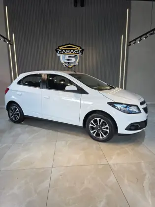 CHEVROLET ONIX 1.4 MPFI LTZ 8V FLEX 4P AUTOMÁTICO CHEVROLET ONIX 1.4 MPFI LTZ 8V FLEX 4P AUTOMÁTICO