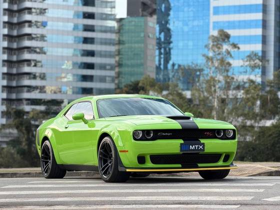DODGE CHALLENGER 6.4 V8 HEMI GASOLINA R/T SCAT PACK WIDEBODY TORQUEFLITE