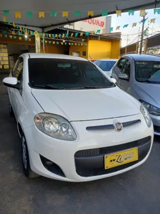 FIAT PALIO 1.4 MPI ATTRACTIVE 8V FLEX 4P MANUAL FIAT PALIO 1.4 MPI ATTRACTIVE 8V FLEX 4P MANUAL