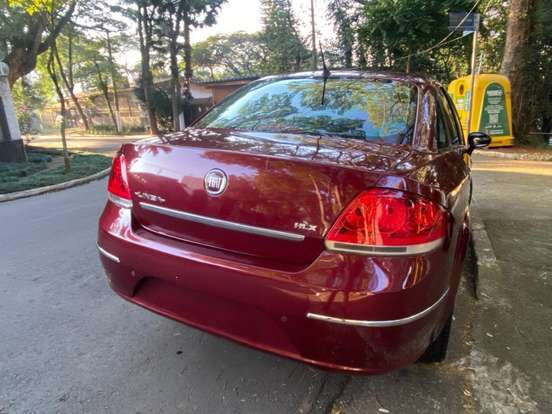 FIAT-LINEA-1.9 MPI HLX 16V FLEX 4P AUTOMATIZADO FIAT-LINEA-2010