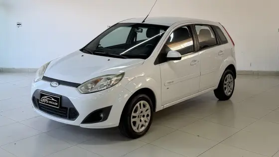 FORD FIESTA 1.0 ROCAM SE 8V FLEX 4P MANUAL FORD FIESTA 1.0 ROCAM SE 8V FLEX 4P MANUAL